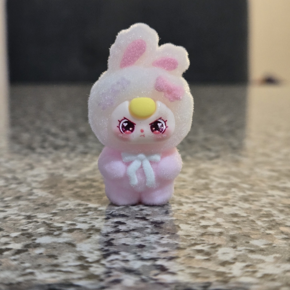 🍒🍒 Cute Fuzzy Bunny Baby Three Mini Figurine